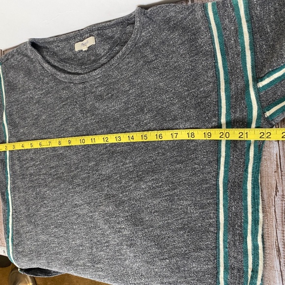 MADEWELL Pullover Top Grey Knit with Green Contrast Ribbon Accent Size S - Picture 7 of 8